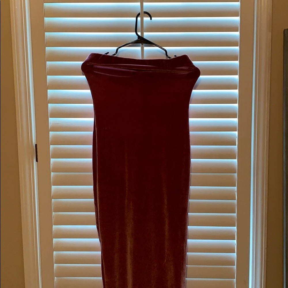 FashionNova pink plush, pink plum strapless dress